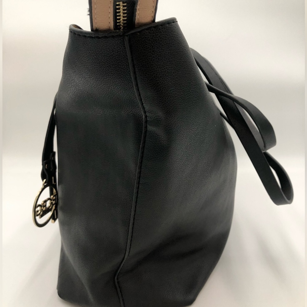 BCBG PARIS Black Shoulder Bag - Picture 8 of 9